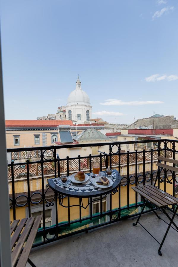 Blu Parthenope Suites Naples Extérieur photo