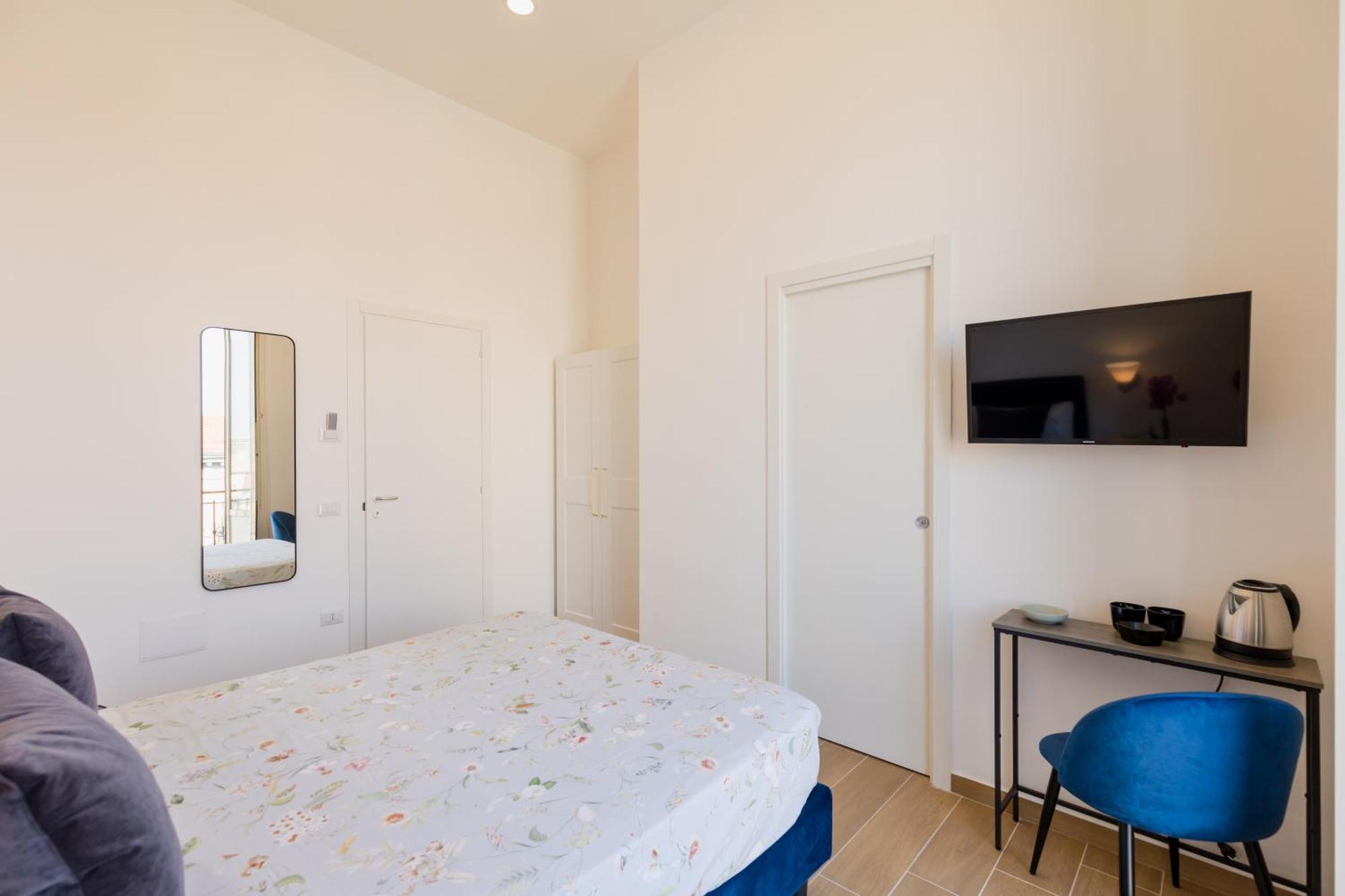 Blu Parthenope Suites Naples Extérieur photo