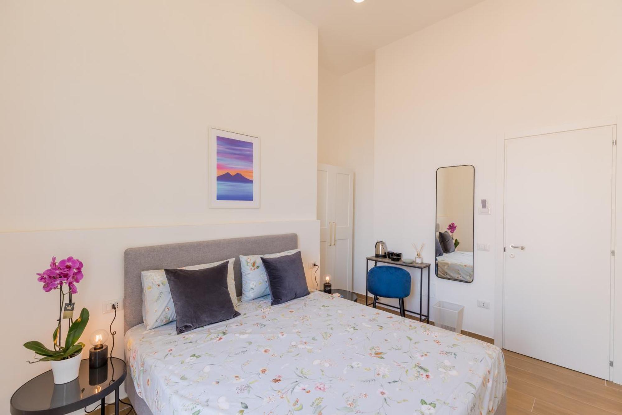 Blu Parthenope Suites Naples Extérieur photo