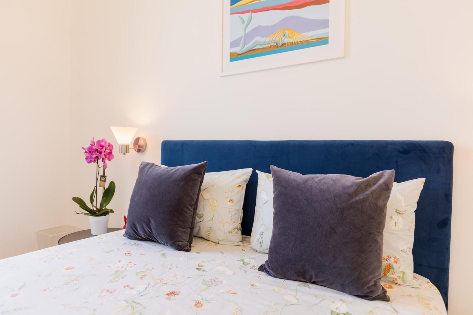 Blu Parthenope Suites Naples Extérieur photo