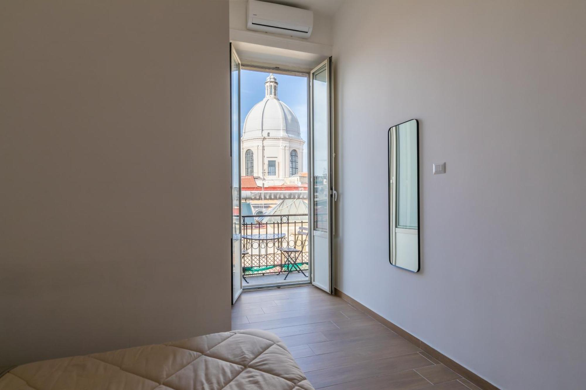 Blu Parthenope Suites Naples Extérieur photo