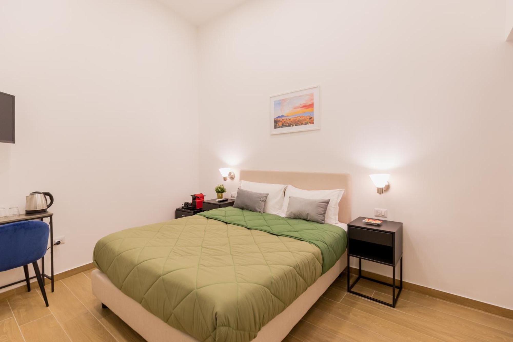 Blu Parthenope Suites Naples Extérieur photo