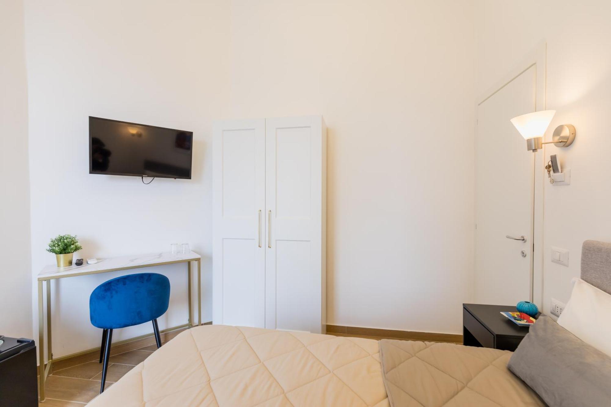 Blu Parthenope Suites Naples Extérieur photo